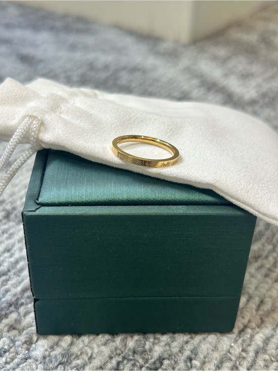 Macy's Jewelry - Gold Engraved Laser Sun Rise Starburst Thin Band Summer Beautiful Ring✨